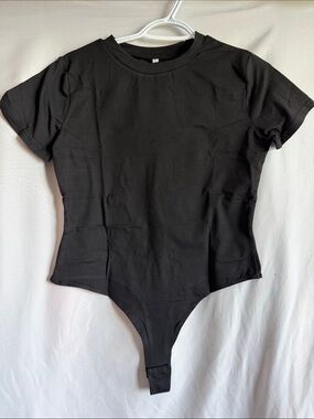 Black Short-Sleeve Women's Bodysuit - Sleek Basic